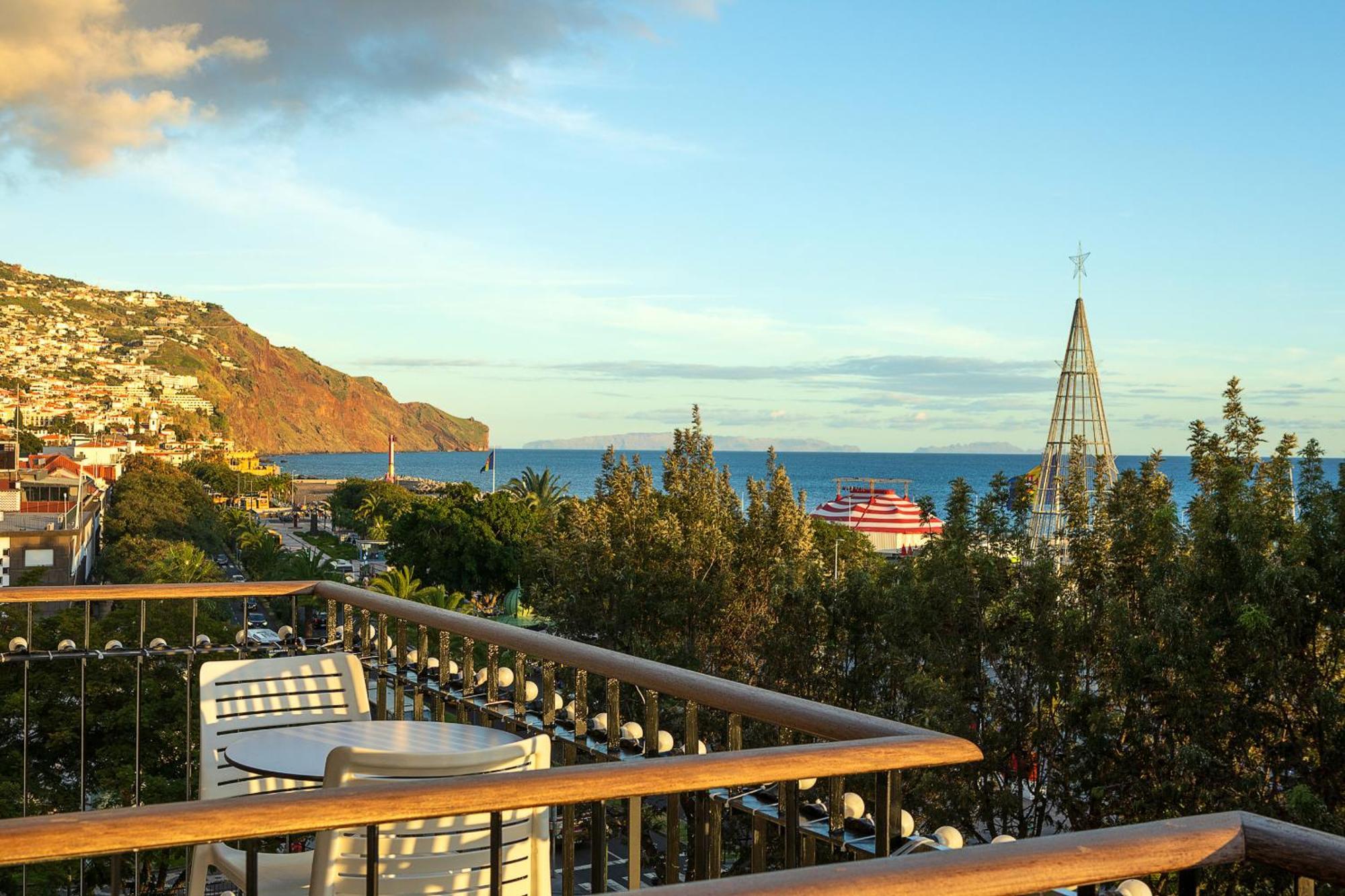 King David Suites By Madeira Sun Travel ฟุงชาล ภายนอก รูปภาพ