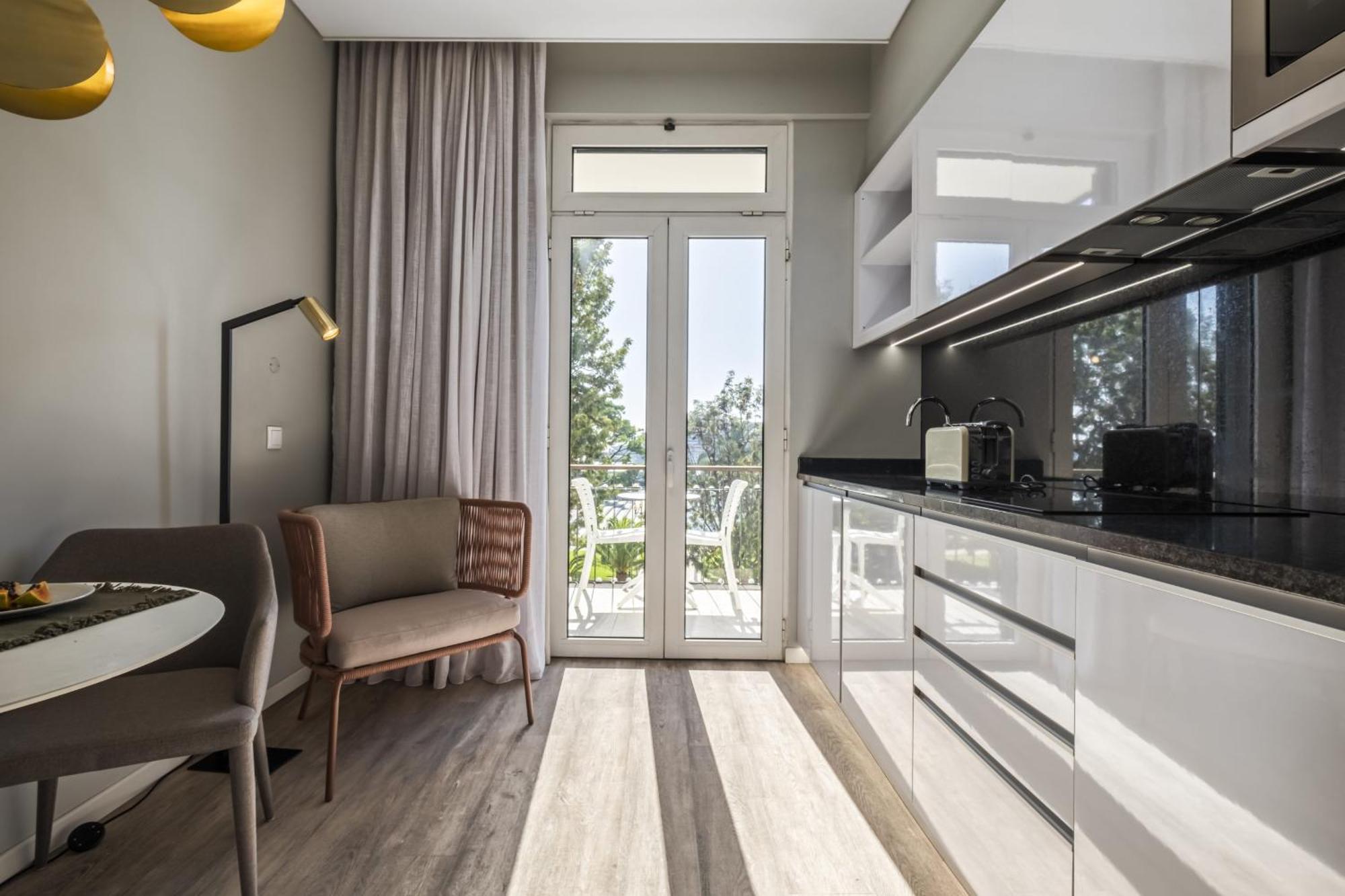 King David Suites By Madeira Sun Travel ฟุงชาล ภายนอก รูปภาพ