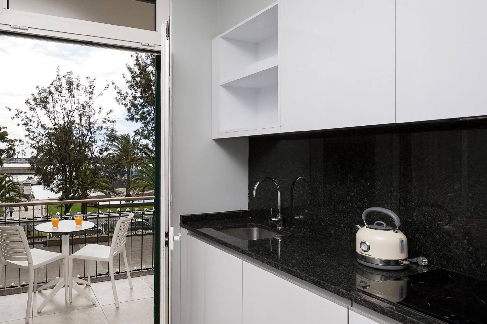 King David Suites By Madeira Sun Travel ฟุงชาล ภายนอก รูปภาพ