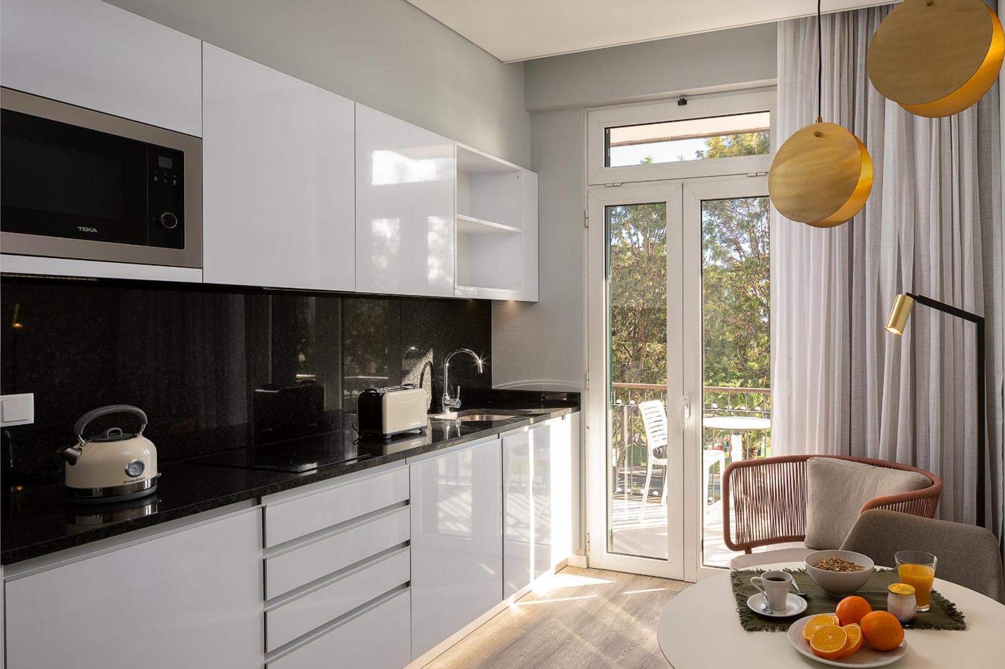 King David Suites By Madeira Sun Travel ฟุงชาล ภายนอก รูปภาพ