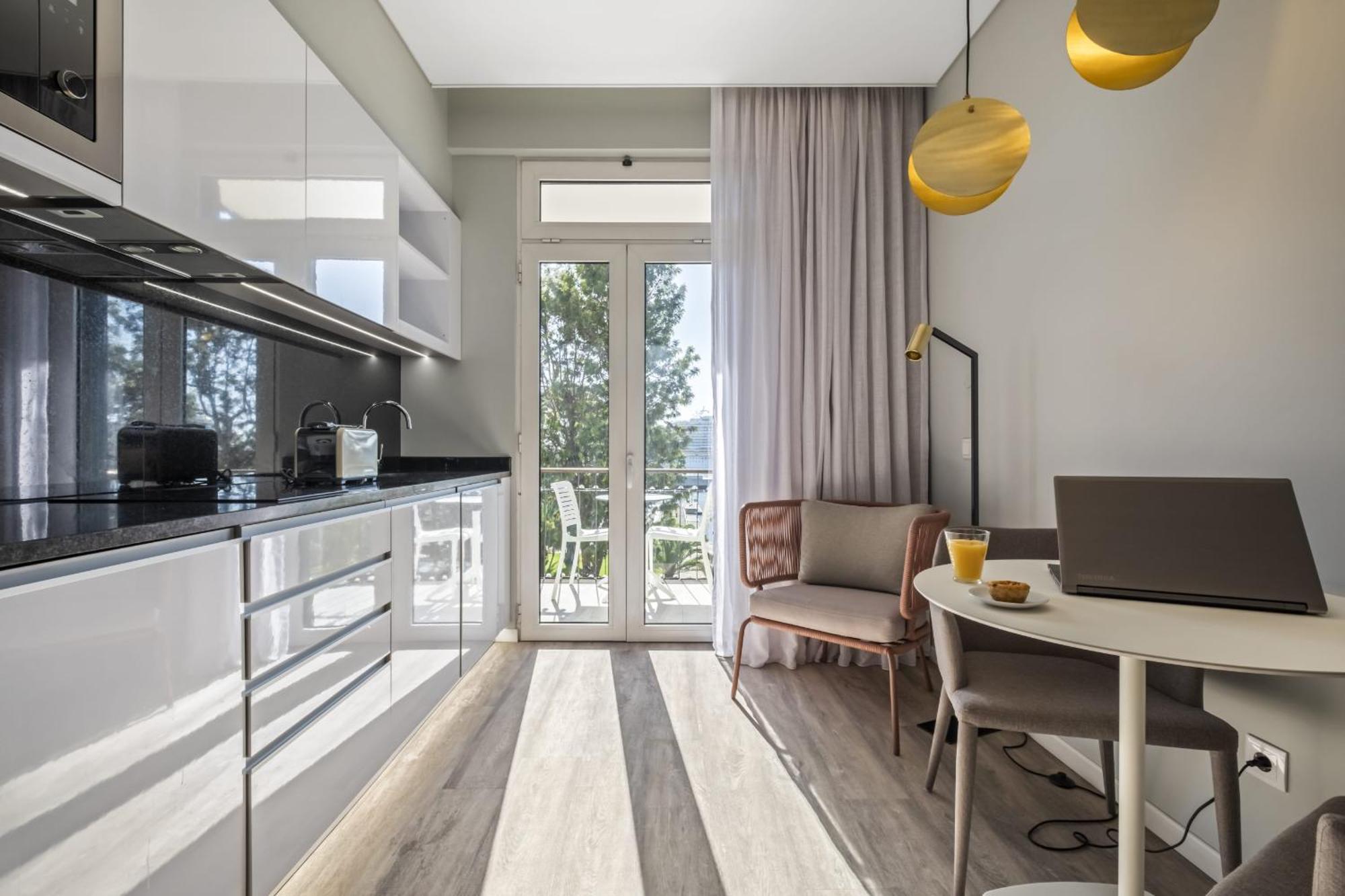 King David Suites By Madeira Sun Travel ฟุงชาล ภายนอก รูปภาพ